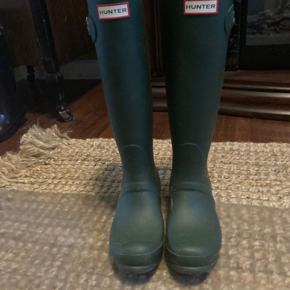 Hunter Boots- Matte Olive Green Sz.6